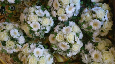 compositions florales deuil