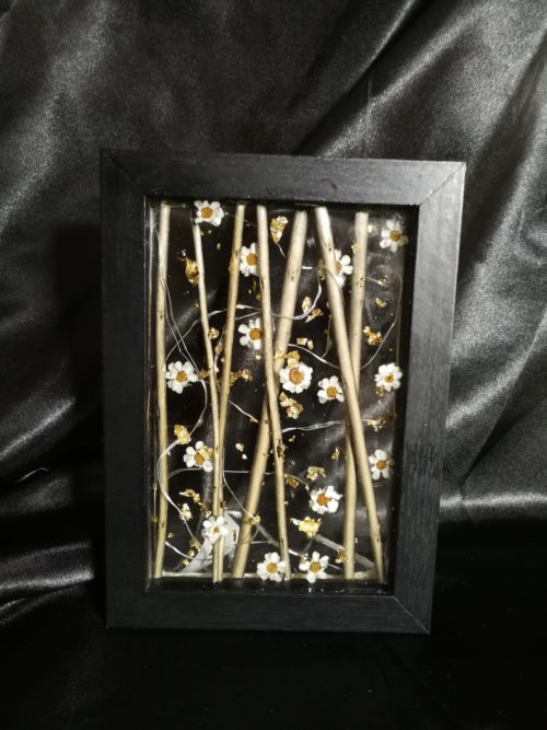 Cadre noir, tableau marguerite