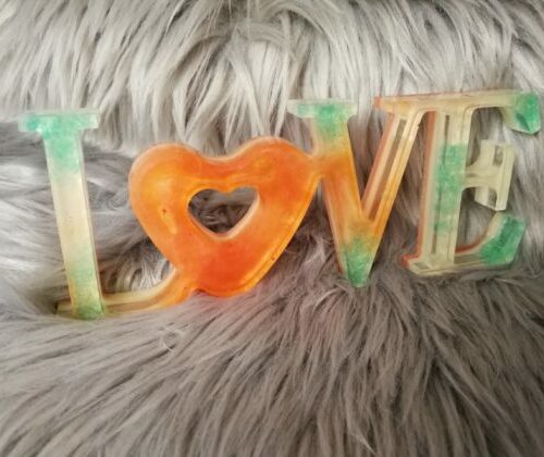Décoration LOVE multicolor