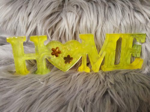 Home en résine, jaune, décoration à poser